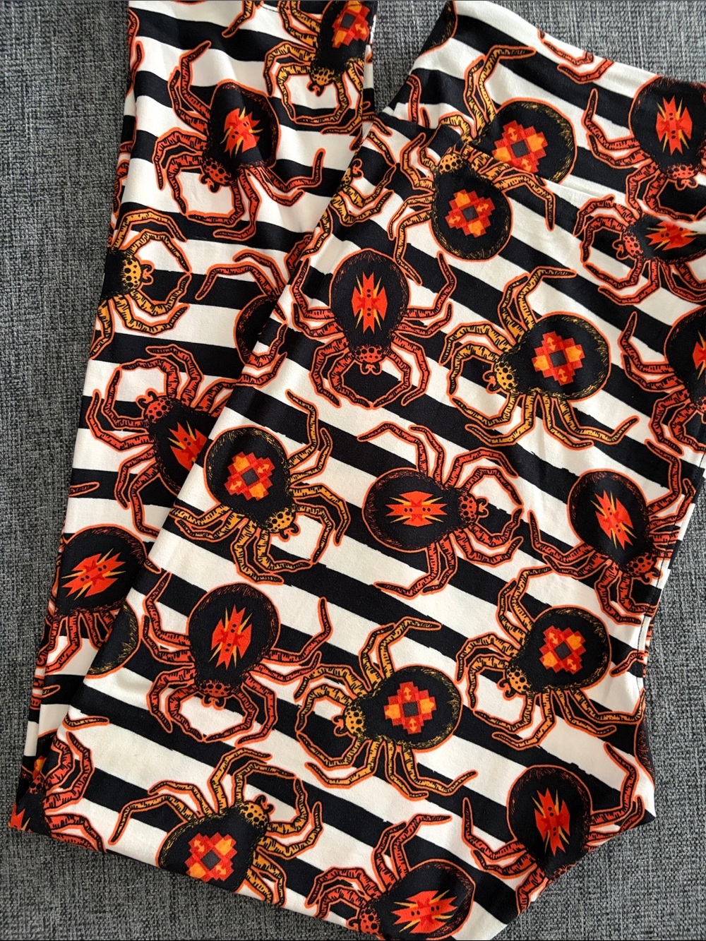 LuLaRoe-Striped Black & White Leggings with Orange Spider Print